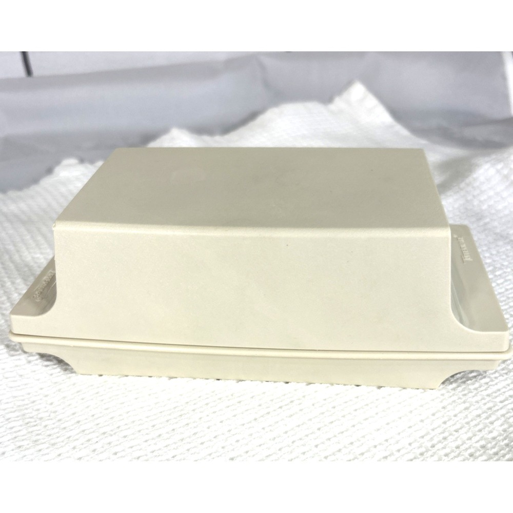 Vintage Tupperware Covered Butter Dish Keeper Container 1512 Made in USA